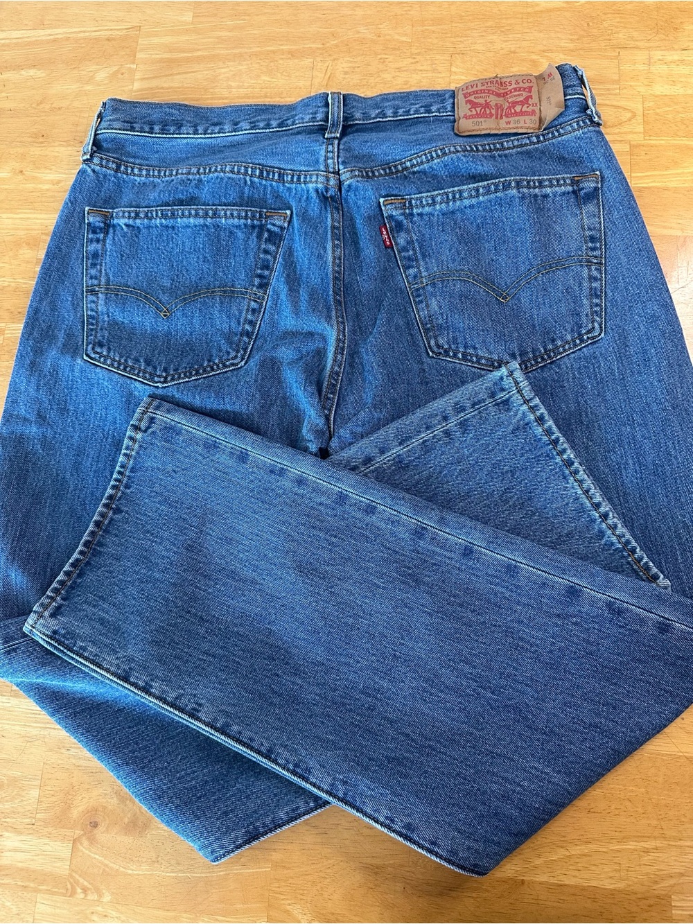 Levi’s 501 Original Fit Straight Leg Jeans Medium Wash 36x30
